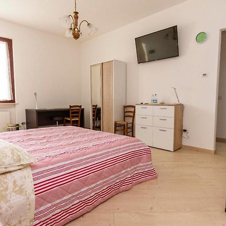 La Colomba B&B Castellaro  Buitenkant foto