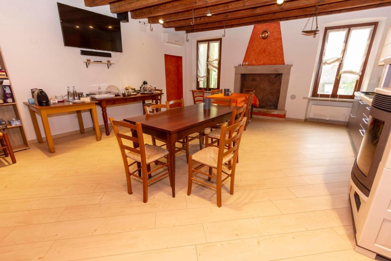 La Colomba B&B Castellaro  Buitenkant foto
