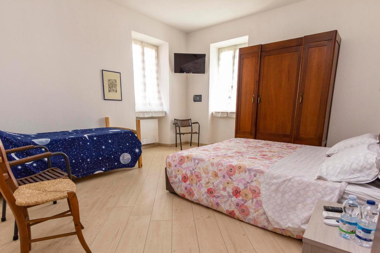 La Colomba B&B Castellaro  Buitenkant foto